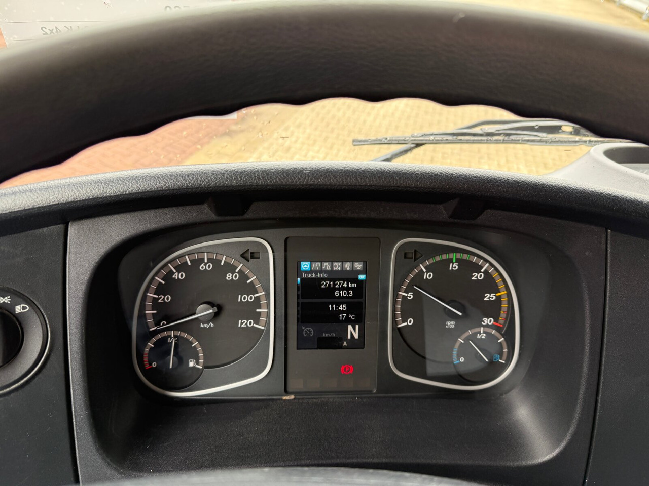 Mercedes-Benz Atego 818/23 LK 4x2 Atego 818/23 LK 4x2, 2x AHK - Camion benne: photos 4 Mercedes-Benz Atego 818/23 LK 4x2 Atego 818/23 LK 4x2, 2x AHK - Camion benne: photos 4