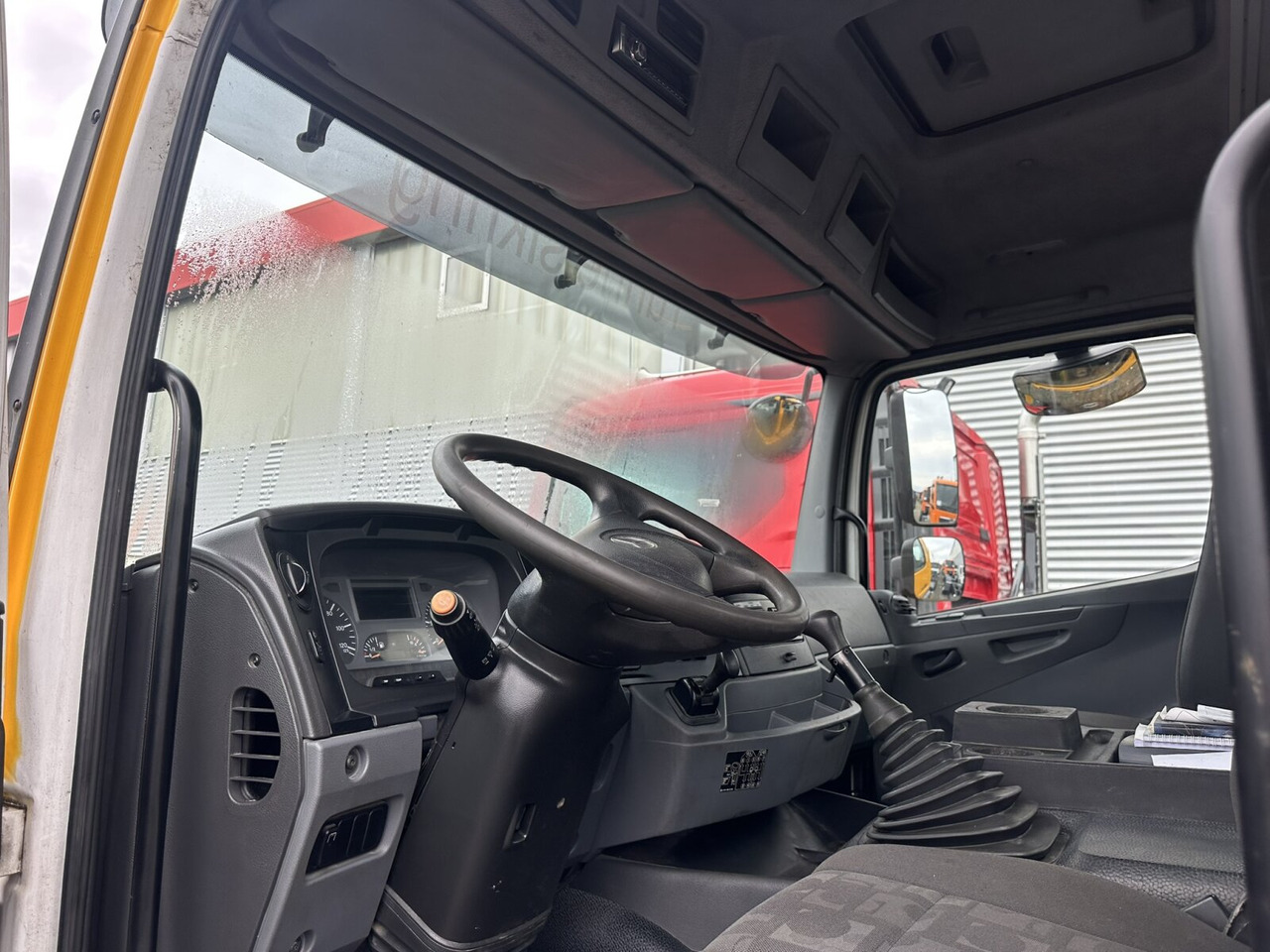 Mercedes-Benz Axor 2629 K 6x4 Axor 2629 K 6x4, PTO, Steel, Manual, 6-Zylinder - Châssis cabine: photos 4 Mercedes-Benz Axor 2629 K 6x4 Axor 2629 K 6x4, PTO, Steel, Manual, 6-Zylinder - Châssis cabine: photos 4