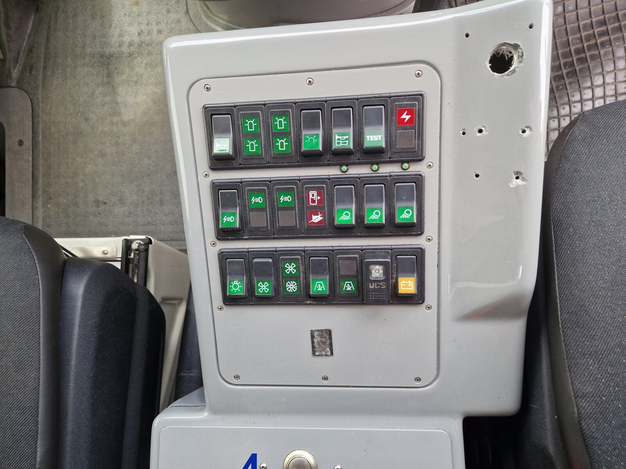 Mercedes-Benz Sprinter 516 CDI 4x2 Sprinter 516 CDI 4x2, Rettungswagen - Ambulance: photos 2 Mercedes-Benz Sprinter 516 CDI 4x2 Sprinter 516 CDI 4x2, Rettungswagen - Ambulance: photos 2