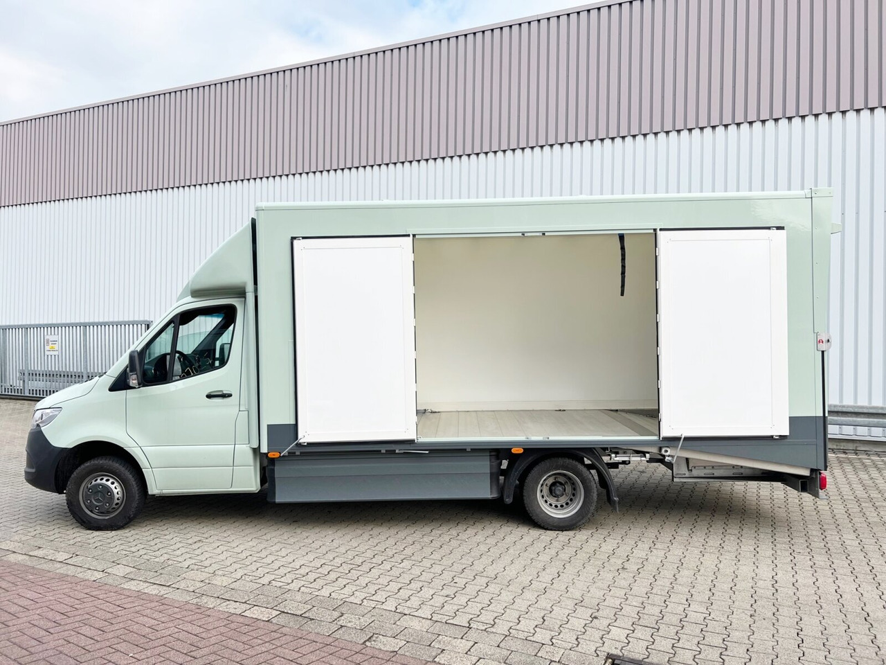 Mercedes-Benz Sprinter 516 FG 4x2 Sprinter 516 FG 4x2, MBUX, Autotransporter Comear - Fourgon utilitaire: photos 2 Mercedes-Benz Sprinter 516 FG 4x2 Sprinter 516 FG 4x2, MBUX, Autotransporter Comear - Fourgon utilitaire: photos 2