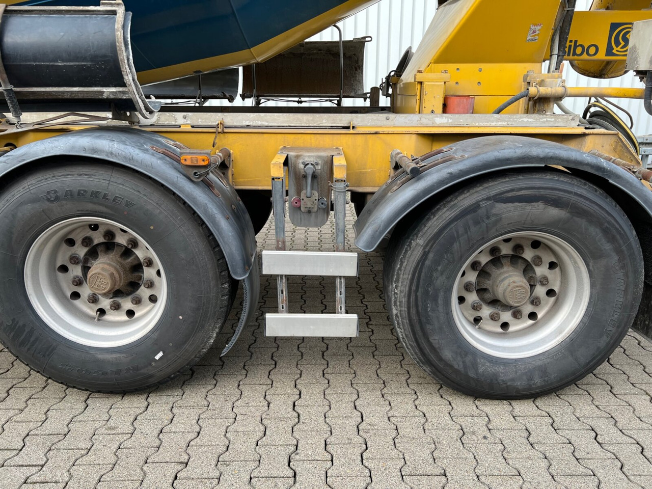 STETTER AM10FHAC Betonmischer ca. 10m³ STETTER AM10FHAC Betonmischer ca. 10m³ - Semi-remorque malaxeur: photos 3 STETTER AM10FHAC Betonmischer ca. 10m³ STETTER AM10FHAC Betonmischer ca. 10m³ - Semi-remorque malaxeur: photos 3