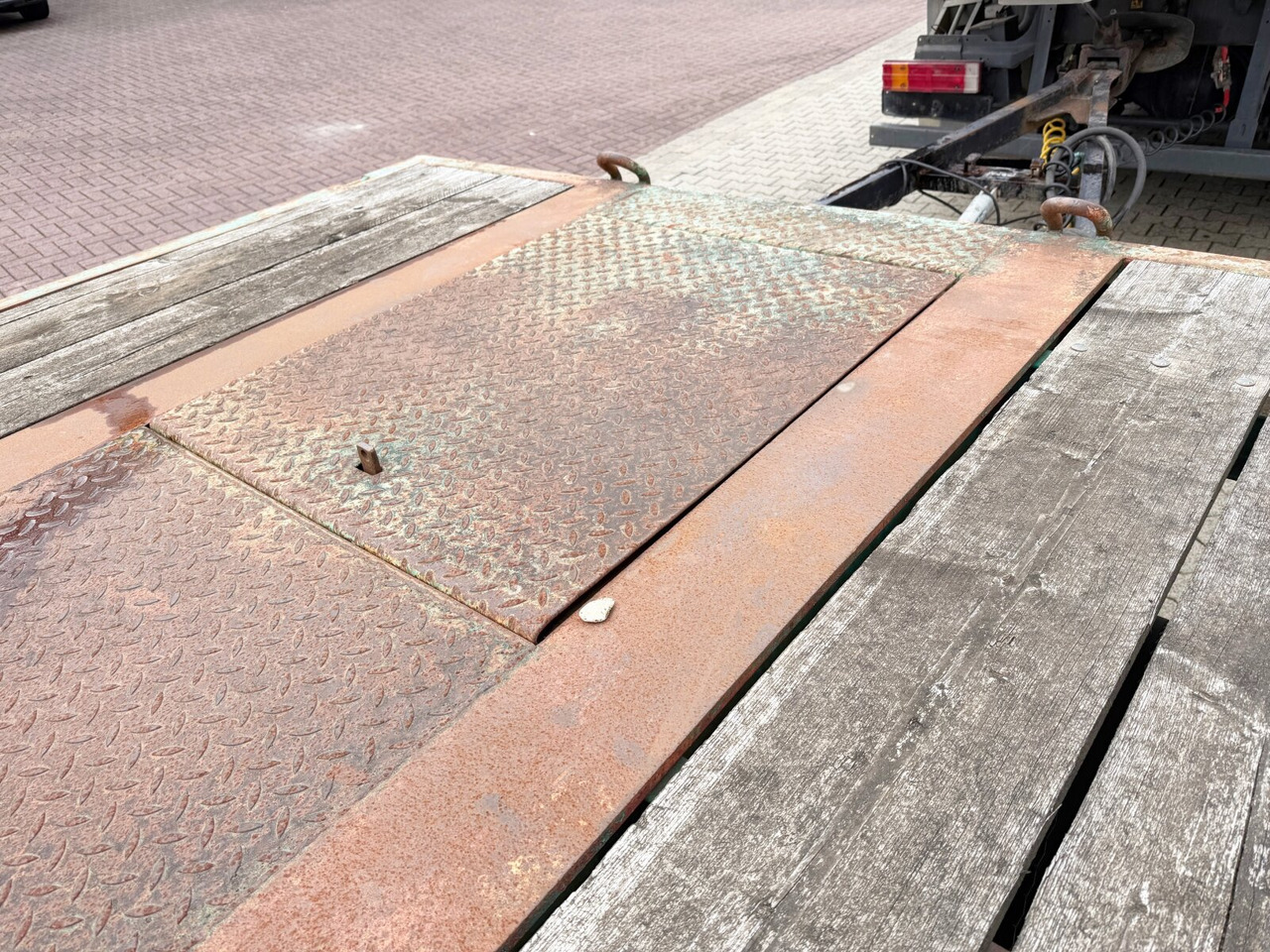 Remorque porte-engin surbaissée pour transport de équipements lourds TA 30 TA 30, hydr. Rampen: photos 12 Remorque porte-engin surbaissée pour transport de équipements lourds TA 30 TA 30, hydr. Rampen: photos 12