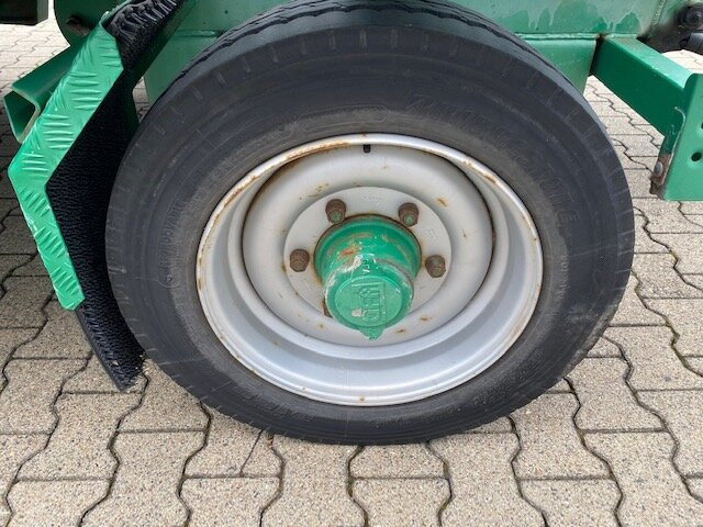 TL 6,4 Empl TL 6,4 Spezial-Tiefladeanhänger, Ex-Polizei - Remorque plateau: photos 3 TL 6,4 Empl TL 6,4 Spezial-Tiefladeanhänger, Ex-Polizei - Remorque plateau: photos 3