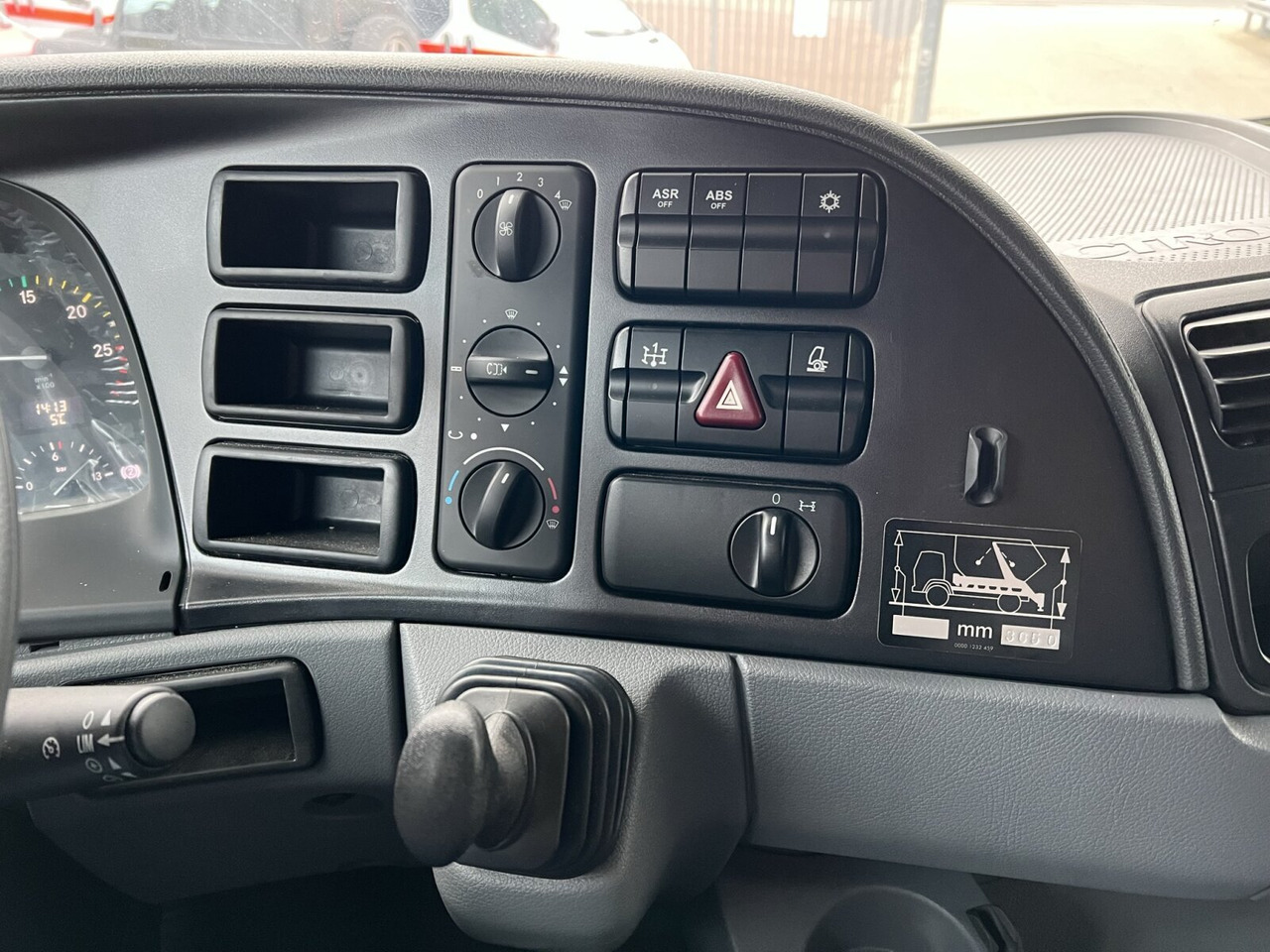 Mercedes-Benz Actros 2141 K 4x2 Actros 2141 K 4x2 - Tracteur routier: photos 2 Mercedes-Benz Actros 2141 K 4x2 Actros 2141 K 4x2 - Tracteur routier: photos 2