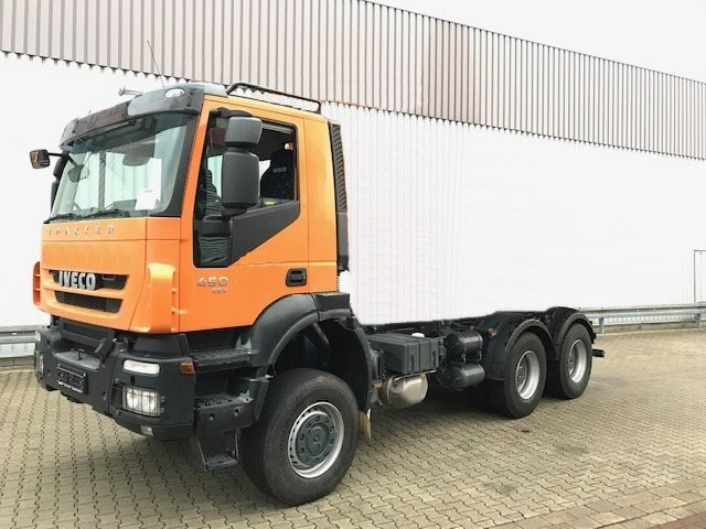 Trakker AD260T45W 6x6 Trakker AD260T45W 6x6 - Châssis cabine: photos 1 Trakker AD260T45W 6x6 Trakker AD260T45W 6x6 - Châssis cabine: photos 1