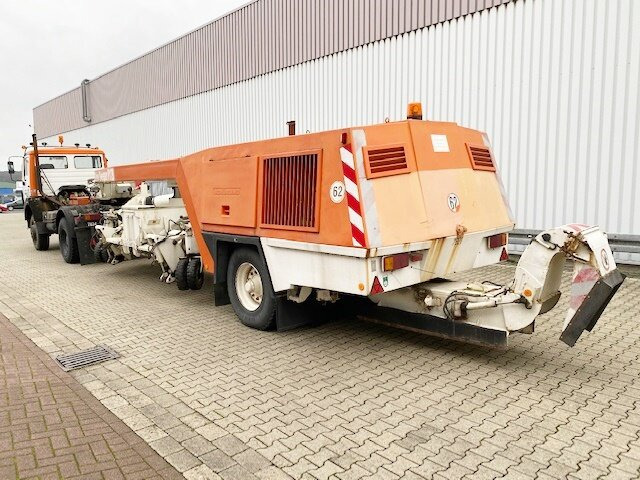 Snow Sweeper P17B Snow Sweeper P17B, V8-Motor, Kehrblasgerät, 4x Vorhanden! - Véhicule de voirie/ Spécial, Camion: photos 2 Snow Sweeper P17B Snow Sweeper P17B, V8-Motor, Kehrblasgerät, 4x Vorhanden! - Véhicule de voirie/ Spécial, Camion: photos 2