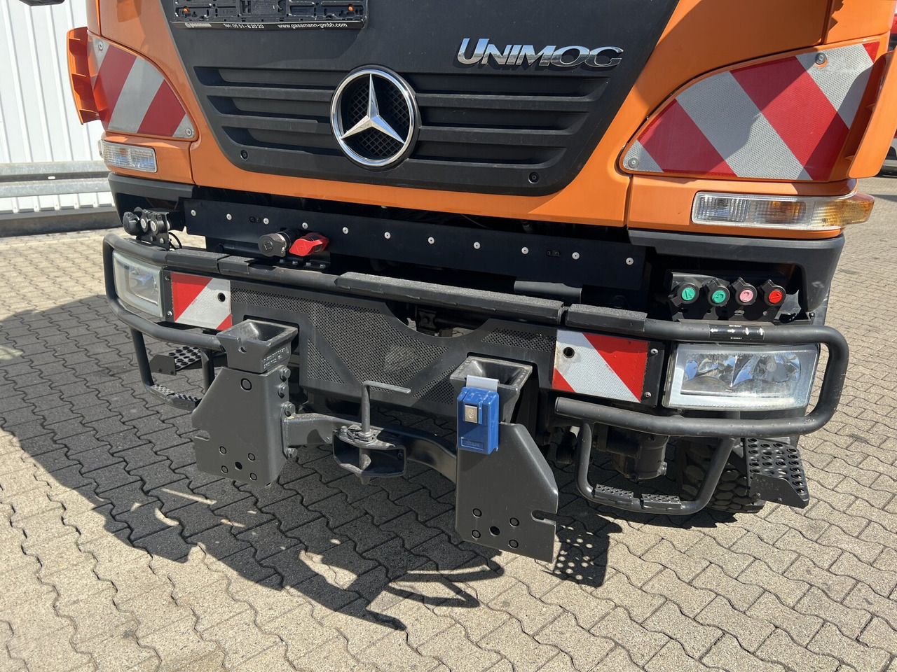 Unimog U 20 U405/70 4x4 U 20 U405/70 4x4, Kipper, Winterdienstplatte - Véhicule utilitaire: photos 3 Unimog U 20 U405/70 4x4 U 20 U405/70 4x4, Kipper, Winterdienstplatte - Véhicule utilitaire: photos 3
