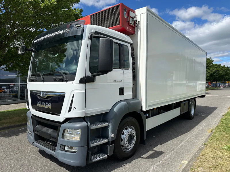 MAN TGS 18.360 FRIGOBLOCK FK25 MULTITEMP + LIFT / LADEBORDWAND 2000 KG + EURO 6 + AIRCO - Camion frigorifique: photos 1 MAN TGS 18.360 FRIGOBLOCK FK25 MULTITEMP + LIFT / LADEBORDWAND 2000 KG + EURO 6 + AIRCO - Camion frigorifique: photos 1