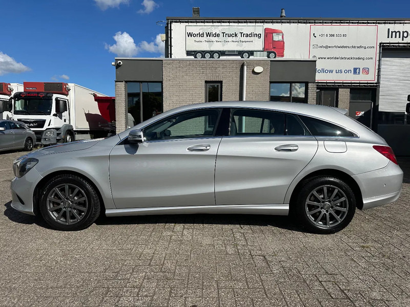 Mercedes-Benz CLA-Klasse 200 D - SHOOTING BRAKE + STANDKLIMA + NAVI - Voiture: photos 2 Mercedes-Benz CLA-Klasse 200 D - SHOOTING BRAKE + STANDKLIMA + NAVI - Voiture: photos 2