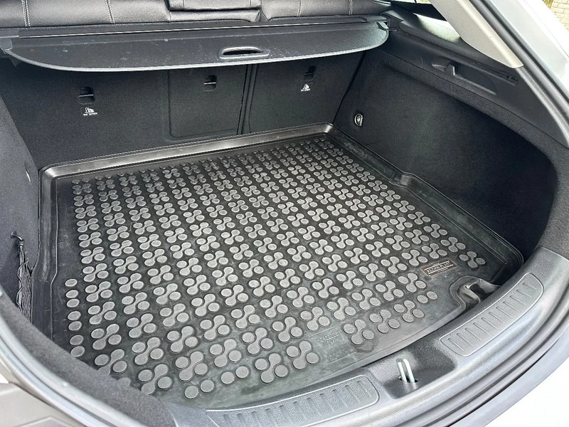 Mercedes-Benz CLA-Klasse 200 D - SHOOTING BRAKE + SUNROOF + NAVI - Voiture: photos 4 Mercedes-Benz CLA-Klasse 200 D - SHOOTING BRAKE + SUNROOF + NAVI - Voiture: photos 4