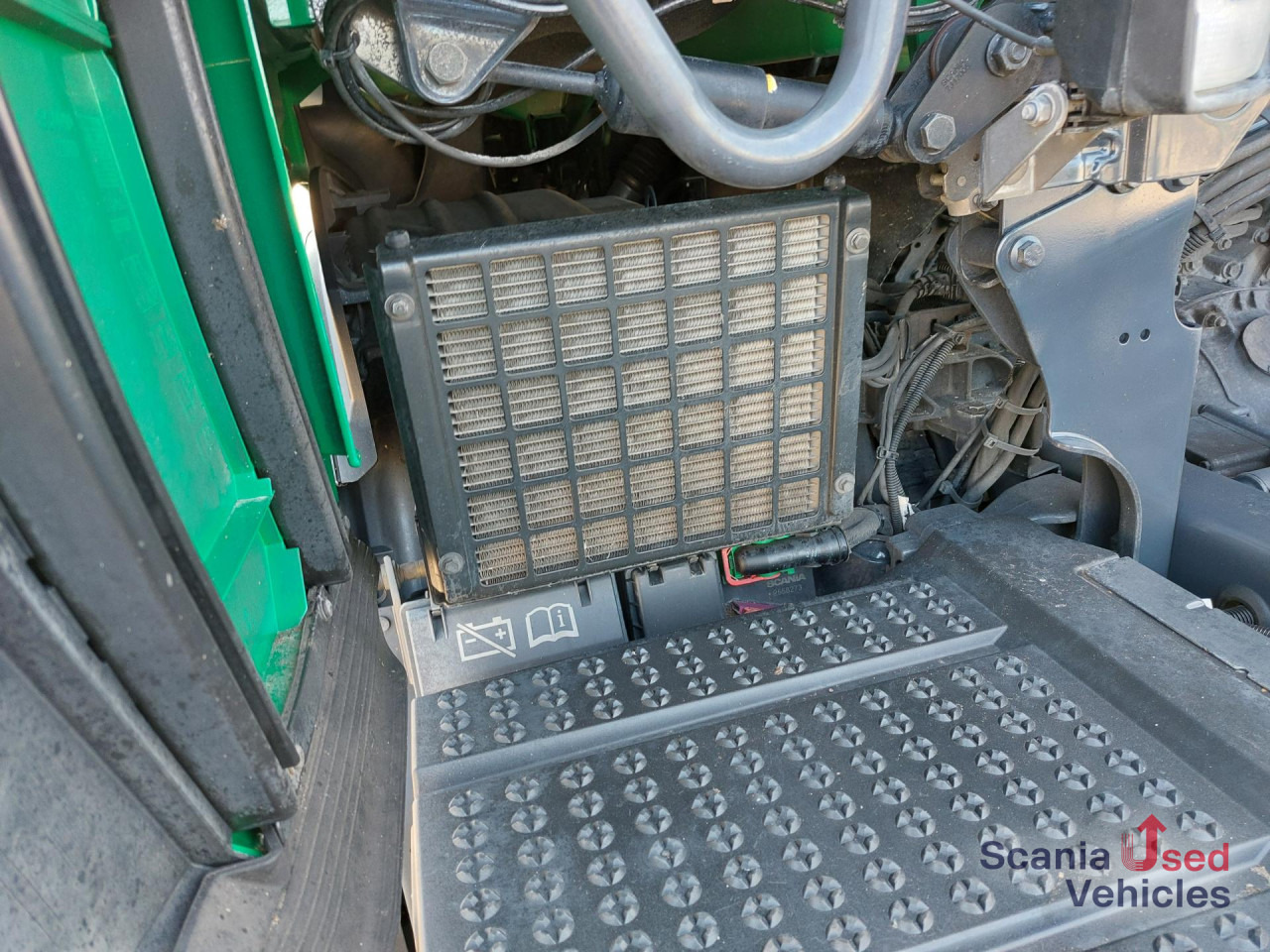 SCANIA R 450 A4x2EB Mega Jumbo Volumen DAB Standklima - Tracteur routier: photos 3 SCANIA R 450 A4x2EB Mega Jumbo Volumen DAB Standklima - Tracteur routier: photos 3
