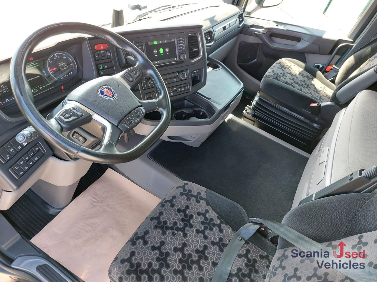 Tracteur routier SCANIA R 450 A4x2EB Volumen Mega Jumbo DAB Standklima: photos 14