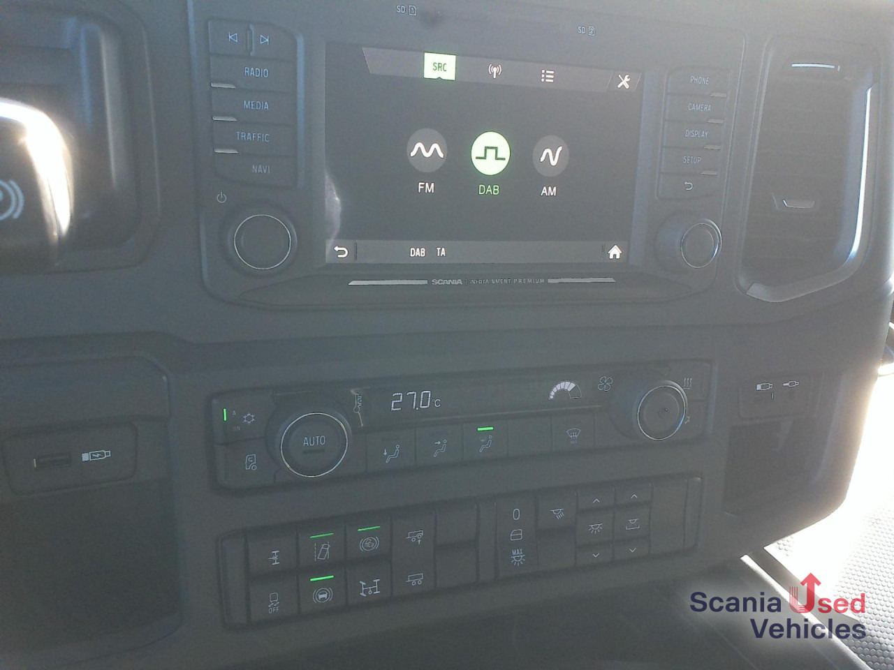 SCANIA R 460 A4x2NA SUPER NAVI DAB - Tracteur routier: photos 3 SCANIA R 460 A4x2NA SUPER NAVI DAB - Tracteur routier: photos 3