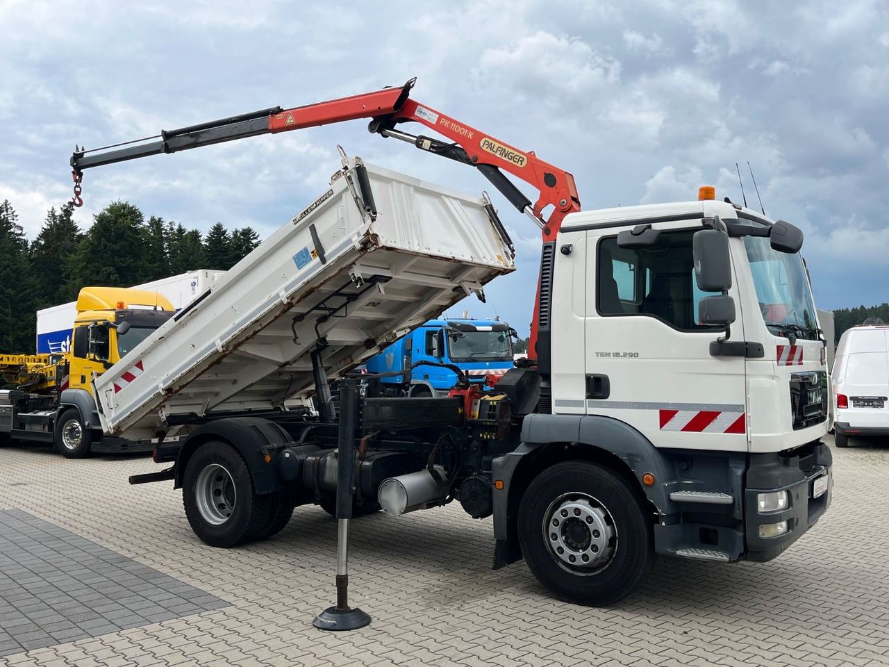 MAN TGM 18.290 Kipper Kran Palfinger PK 11001 - Camion benne, Camion grue: photos 3 MAN TGM 18.290 Kipper Kran Palfinger PK 11001 - Camion benne, Camion grue: photos 3