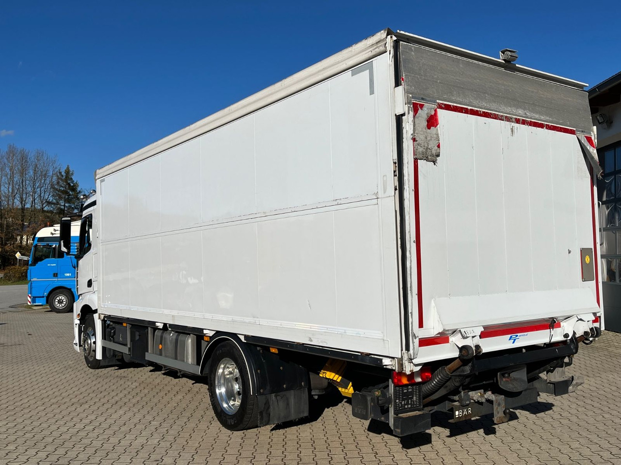 Camion pour le transport de boissons Mercedes-Benz Antos 1836 Klappwand Getränkekoffer beheizt: photos 11