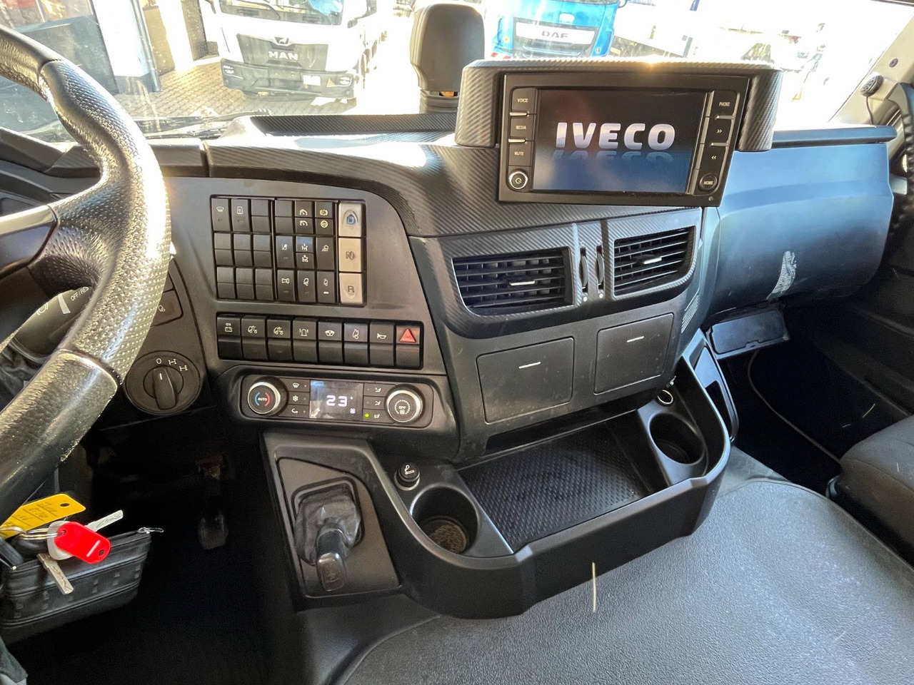 Camion pour le transport de boissons Mercedes-Benz Antos 1836 Klappwand Getränkekoffer beheizt: photos 22