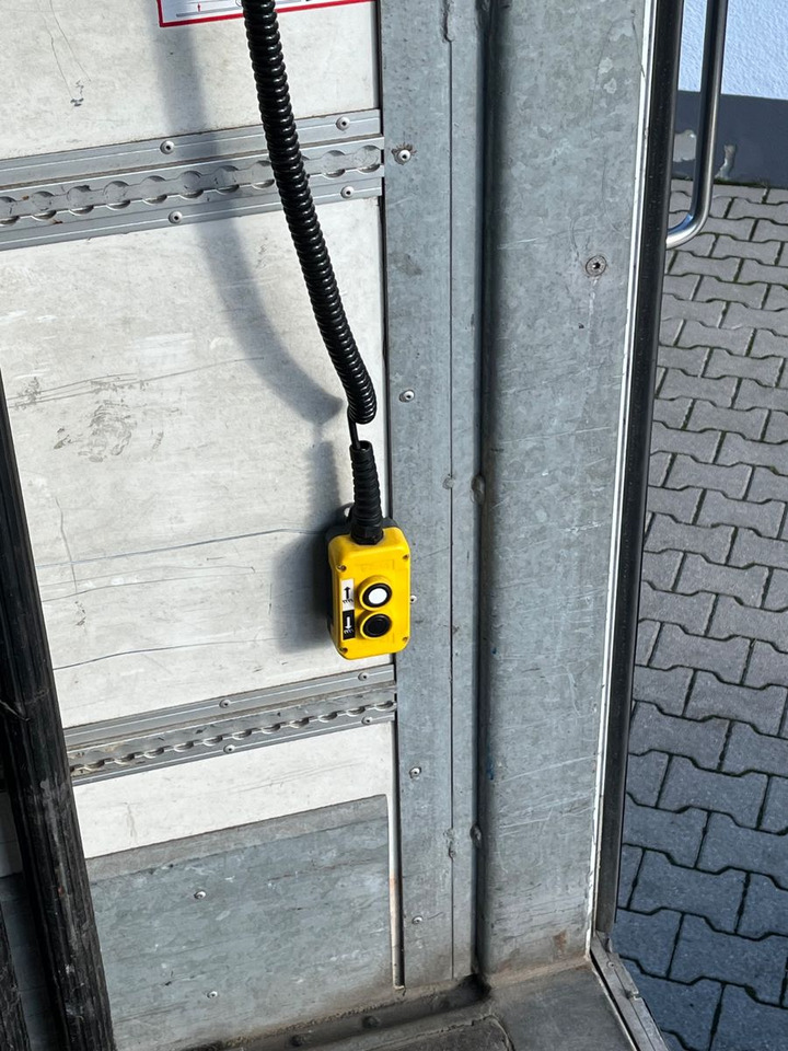 Camion pour le transport de boissons Mercedes-Benz Antos 1836 Klappwand Getränkekoffer beheizt: photos 18