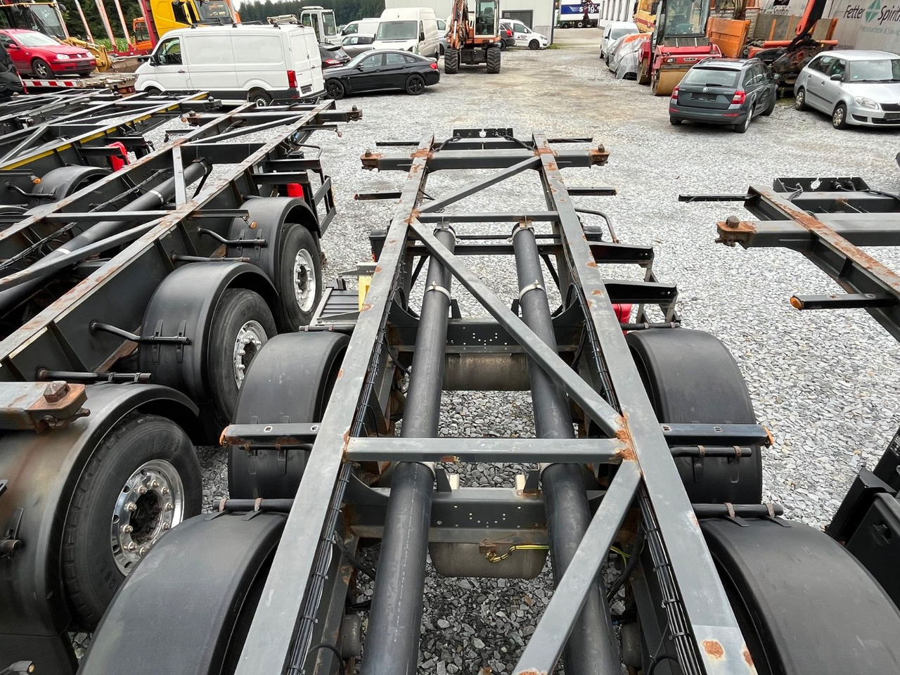 Schwarzmüller S1 R-Serie Tank Chassis ADR SAF Alufelgen - Semi-remorque porte-conteneur/ Caisse mobile: photos 5 Schwarzmüller S1 R-Serie Tank Chassis ADR SAF Alufelgen - Semi-remorque porte-conteneur/ Caisse mobile: photos 5