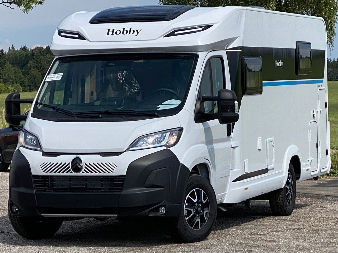 Hobby OnTour C 700 GQ MJ25/MARKISE/RFK/SAFETY-PAKET - Camping-car profilé: photos 1 Hobby OnTour C 700 GQ MJ25/MARKISE/RFK/SAFETY-PAKET - Camping-car profilé: photos 1