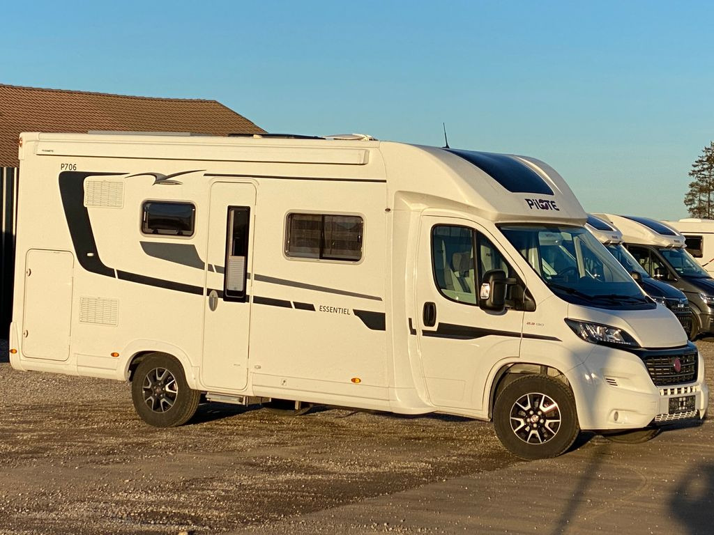 Camping-car profilé Pilote P 706 S für 6 Personen, SAT,Navi ec.