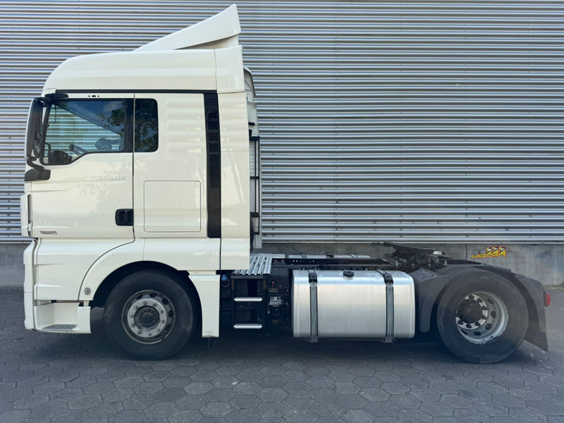 MAN TGX 18.500 XLX / Intarder / Roof Klima / 2 Tanks - Tracteur routier: photos 5 MAN TGX 18.500 XLX / Intarder / Roof Klima / 2 Tanks - Tracteur routier: photos 5