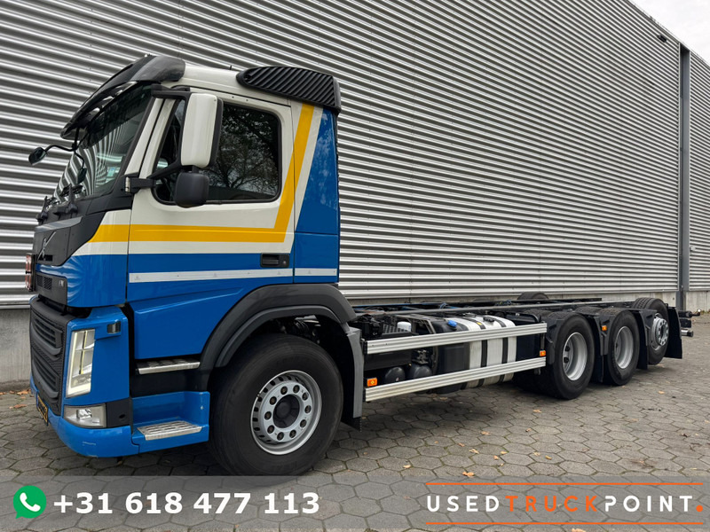 Volvo FM 410 / 8X4 / I-Shift / ADR / Tridem / TUV: 6-2026 / NL Truck - Châssis cabine: photos 1 Volvo FM 410 / 8X4 / I-Shift / ADR / Tridem / TUV: 6-2026 / NL Truck - Châssis cabine: photos 1