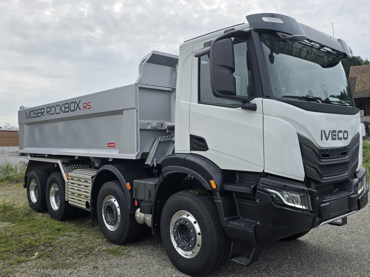 IVECO IVECO AD360X50Z HR OFF (XWay) Moser 2seiten Kipper - Camion benne: photos 2 IVECO IVECO AD360X50Z HR OFF (XWay) Moser 2seiten Kipper - Camion benne: photos 2