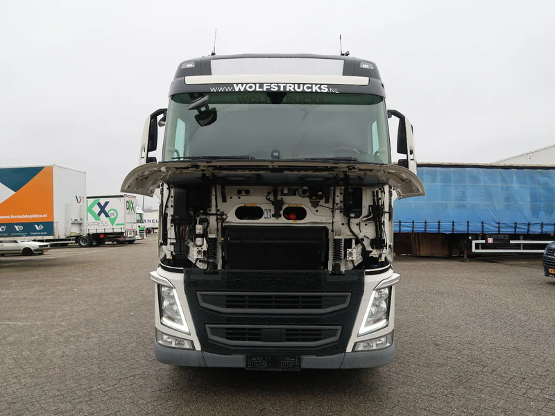 Volvo FH 460 4x2, Globe, LA chass, 2 tanks, ACC, TOP! - Tracteur routier: photos 3 Volvo FH 460 4x2, Globe, LA chass, 2 tanks, ACC, TOP! - Tracteur routier: photos 3
