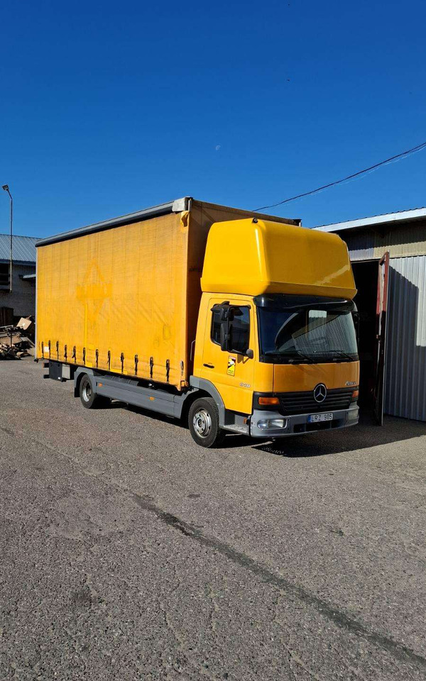 Camion à rideaux coulissants Mercedes-Benz Atego: photos 5