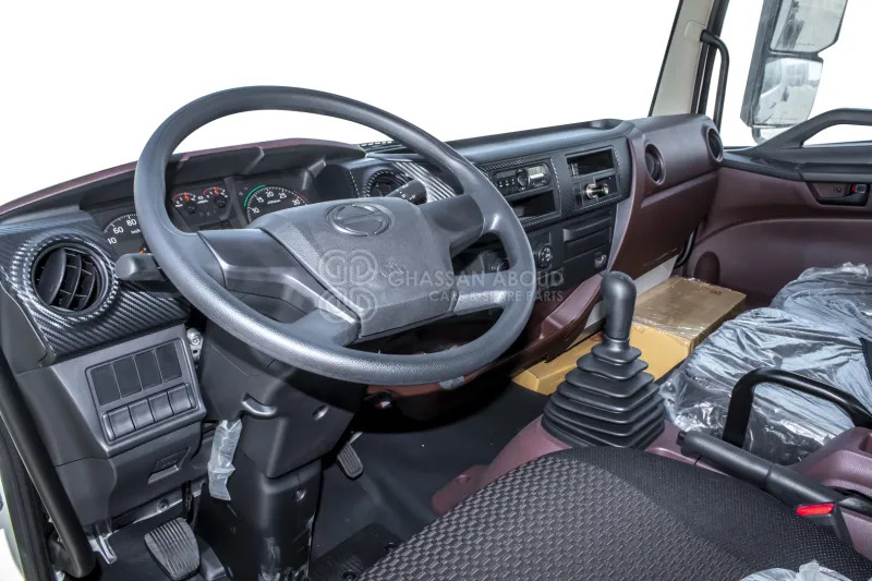 Hino 500 FD 4x2 Chassis - Châssis cabine: photos 5 Hino 500 FD 4x2 Chassis - Châssis cabine: photos 5
