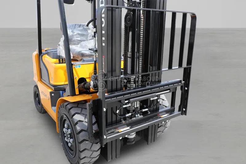 Chariot élévateur diesel Hyundai Forklift 25DE-7 2.5 TONS DIESEL 3 STAGE: photos 6 Chariot élévateur diesel Hyundai Forklift 25DE-7 2.5 TONS DIESEL 3 STAGE: photos 6