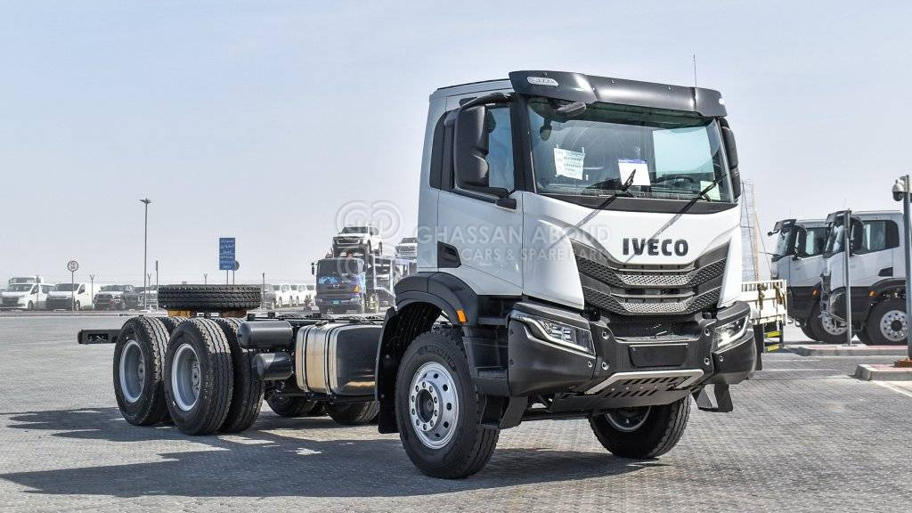 IVECO T-WAY Chassis 6×4 AD380T47H WHEELBASE 4500 MY24 - Châssis cabine: photos 3 IVECO T-WAY Chassis 6×4 AD380T47H WHEELBASE 4500 MY24 - Châssis cabine: photos 3