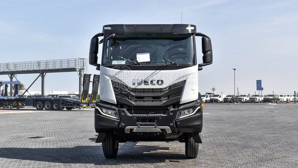 IVECO T-WAY Chassis 6×4 AT380T47H WHEELBASE 4500 MY25 - Châssis cabine: photos 2 IVECO T-WAY Chassis 6×4 AT380T47H WHEELBASE 4500 MY25 - Châssis cabine: photos 2