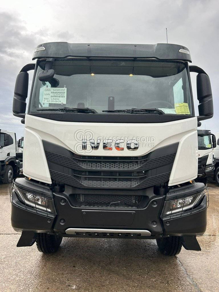 IVECO T-WAY Chassis 6×4 – GVW 33.5 Ton approx. (Tyres 12.00R20) Wheelbase 4200 MY25 - Châssis cabine: photos 1 IVECO T-WAY Chassis 6×4 – GVW 33.5 Ton approx. (Tyres 12.00R20) Wheelbase 4200 MY25 - Châssis cabine: photos 1
