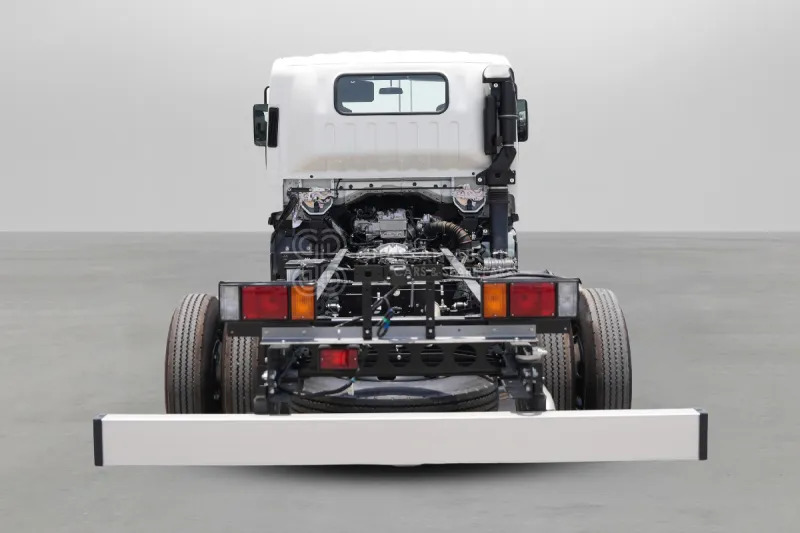 Isuzu NPR 85K 4x2 Long Chassis - Châssis cabine: photos 3 Isuzu NPR 85K 4x2 Long Chassis - Châssis cabine: photos 3