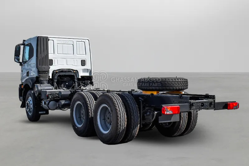 Iveco T-WAY AT380T47H 6x4 R24 Tyres Chassis - Barcelona Stock - Châssis cabine: photos 4 Iveco T-WAY AT380T47H 6x4 R24 Tyres Chassis - Barcelona Stock - Châssis cabine: photos 4
