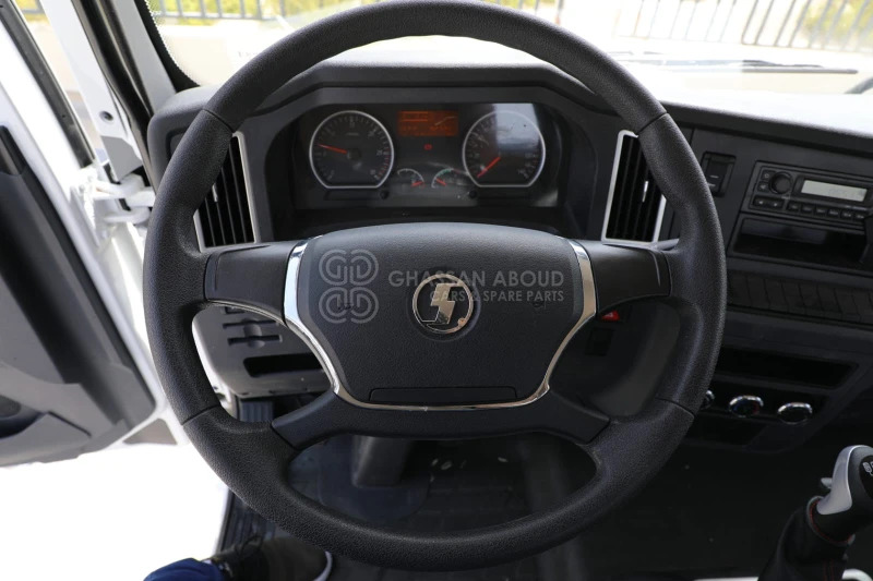 Shacman 4x2 L3000 Chassis - Châssis cabine: photos 5 Shacman 4x2 L3000 Chassis - Châssis cabine: photos 5