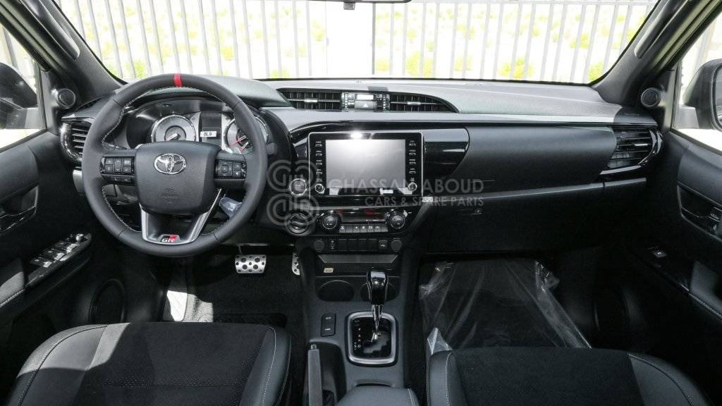 TOYOTA HILUX DC 2.8L DIESEL 4X4 GR-S A/T MY24 - Pick-up: photos 5 TOYOTA HILUX DC 2.8L DIESEL 4X4 GR-S A/T MY24 - Pick-up: photos 5