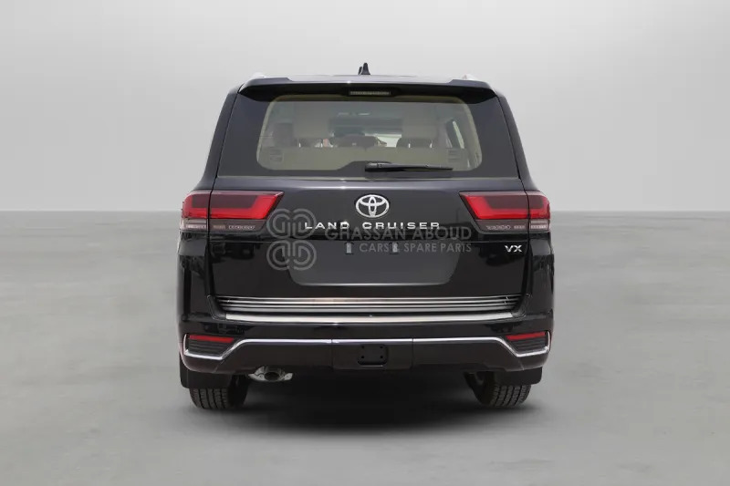 Toyota Land Cruiser 300 - SUV: photos 5 Toyota Land Cruiser 300 - SUV: photos 5