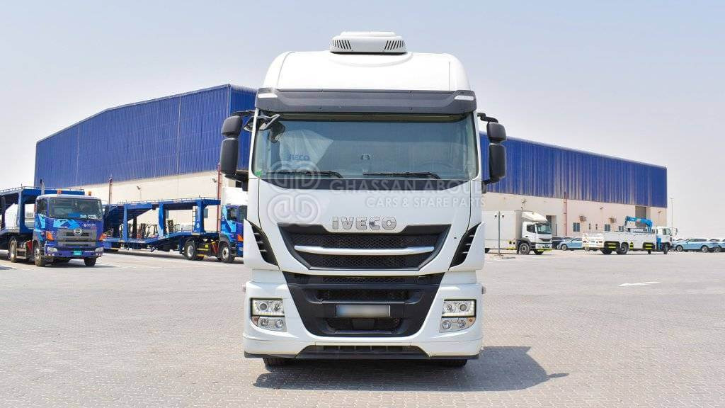 IVECO AS440S46T/P A/T with Adblue Euro 6 MY 2017 - Tracteur routier: photos 2 IVECO AS440S46T/P A/T with Adblue Euro 6 MY 2017 - Tracteur routier: photos 2