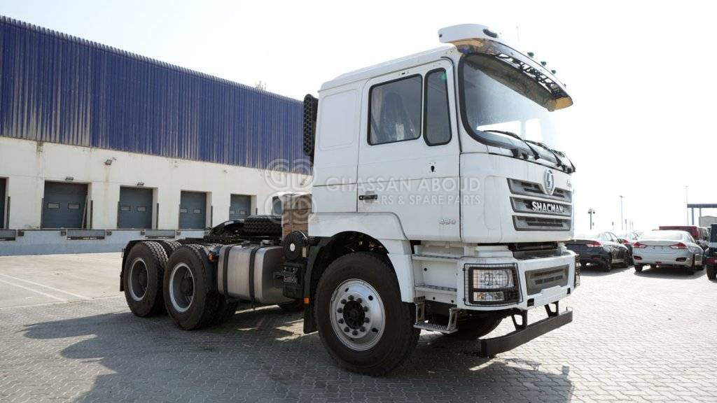 SHACMAN F3000 6×4 Tractor Head MY25 - Tracteur routier: photos 3 SHACMAN F3000 6×4 Tractor Head MY25 - Tracteur routier: photos 3