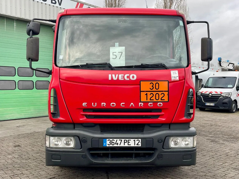 Iveco EuroCargo 150 E24 10312 L, 3 COMP, PTO FRANCE TRUCK! GREAT CONDITION! - Camion citerne: photos 4 Iveco EuroCargo 150 E24 10312 L, 3 COMP, PTO FRANCE TRUCK! GREAT CONDITION! - Camion citerne: photos 4