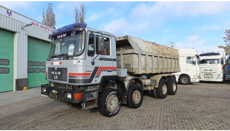 MAN 35.362 8x4 Euro 2, ZF manual gearbox, VERY clean - Camion benne: photos 2 MAN 35.362 8x4 Euro 2, ZF manual gearbox, VERY clean - Camion benne: photos 2