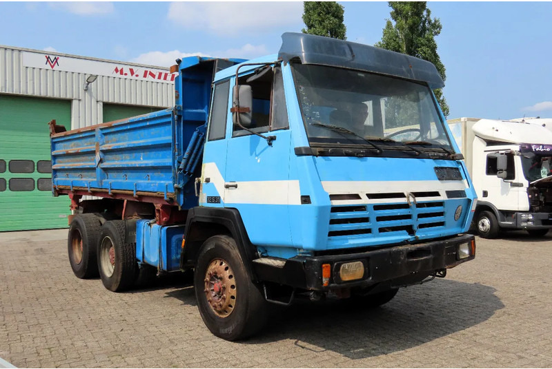MAN STEYER 10 tyres. !!!AIR PROBLEM!! CLUTCH NOT GOING - Camion benne: photos 3 MAN STEYER 10 tyres. !!!AIR PROBLEM!! CLUTCH NOT GOING - Camion benne: photos 3