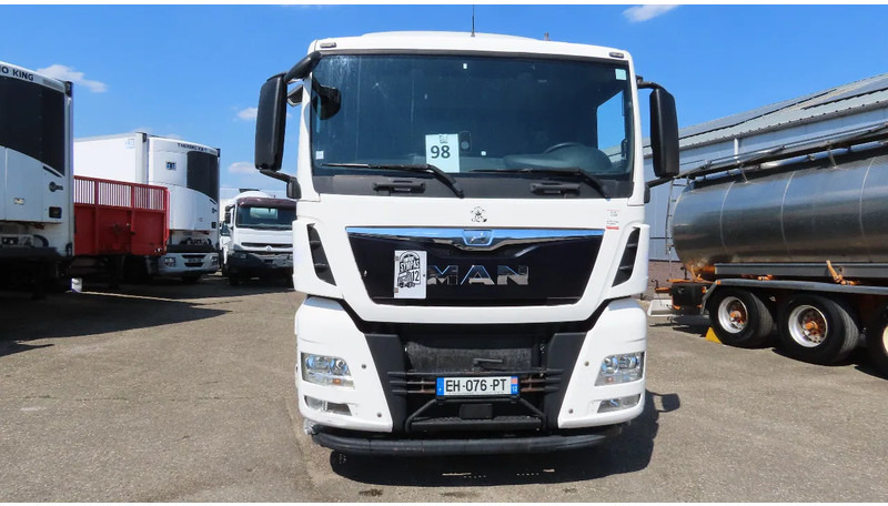MAN TGX 18.480 446577 KM! RETARDER+ liftaxel + moving axel - Camion à rideaux coulissants: photos 4 MAN TGX 18.480 446577 KM! RETARDER+ liftaxel + moving axel - Camion à rideaux coulissants: photos 4