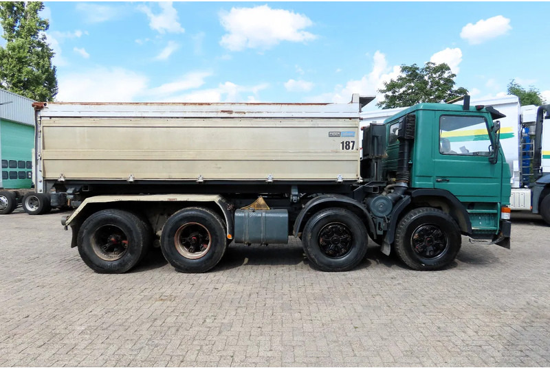 Camion benne Scania P113-360 8x4 FULL SPRING! SUPER CONDITION!: photos 12