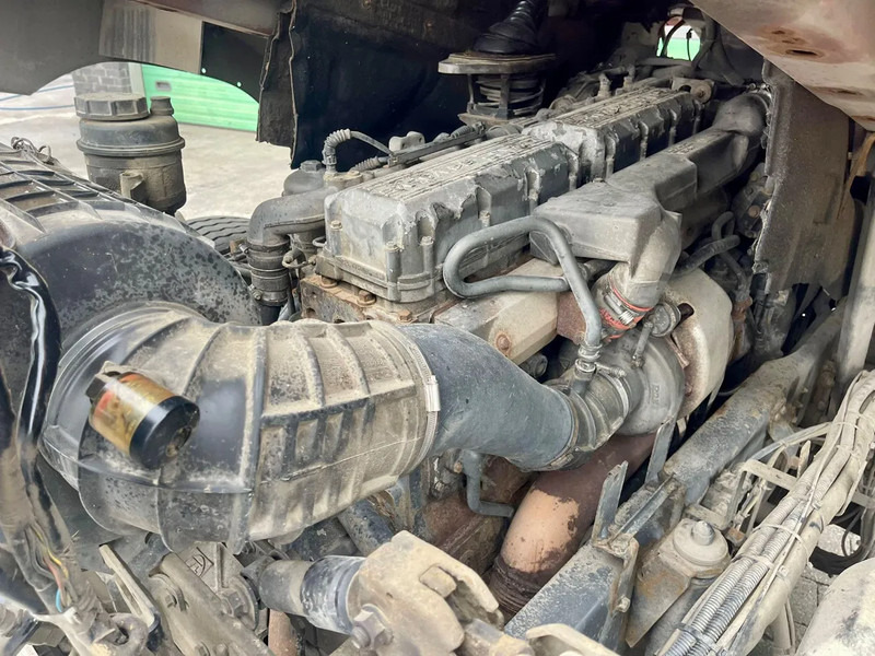 DAF CF 85.430 MANUAL ! TOP Condition ! - Tracteur routier: photos 4 DAF CF 85.430 MANUAL ! TOP Condition ! - Tracteur routier: photos 4