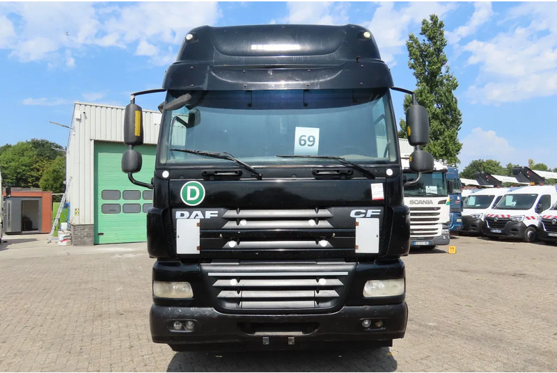 DAF CF 85.460 Manual gearbox - Tracteur routier: photos 2 DAF CF 85.460 Manual gearbox - Tracteur routier: photos 2