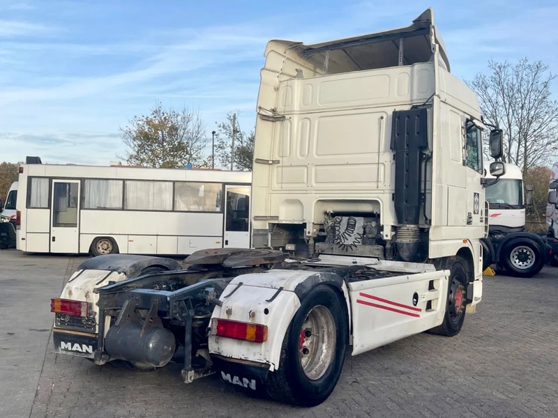 DAF XF 105.460 Manual gearbox! - Tracteur routier: photos 5 DAF XF 105.460 Manual gearbox! - Tracteur routier: photos 5