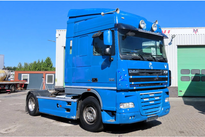 DAF XF 105.460 RETARDER, FRIGO - Tracteur routier: photos 1 DAF XF 105.460 RETARDER, FRIGO - Tracteur routier: photos 1